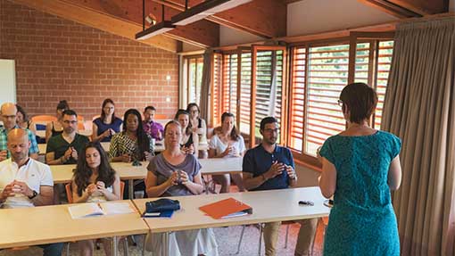 ecole-de-pnl-lausanne-présentiel-praticien-hypnose-Ericksonienne-hypnothérapeute ecole-de-pnl-lausanne-présentiel-praticien-hypnose-Ericksonienne-hypnothérapeute